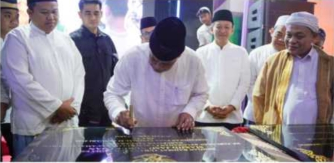 Foto Saat Bupati Tangerang H.Moch Maesal Rasyid Meresmikan Masjid Jami Nurul Imam